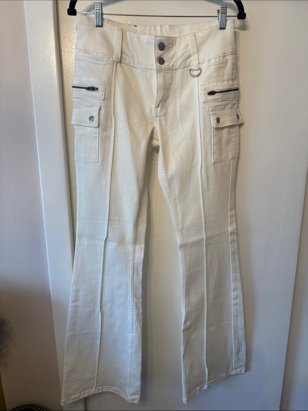 BDG Cream Utility Cargo Jeans with D-Ring and Zip Pocket